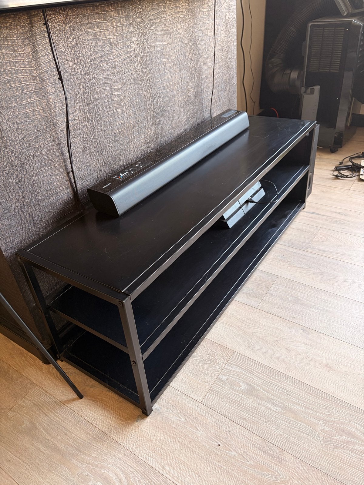Stalen tv meubel 120x35x40 cm, Huis en Inrichting, Gebruikt, 100 tot 150 cm, Ophalen of Verzenden, Minder dan 100 cm
