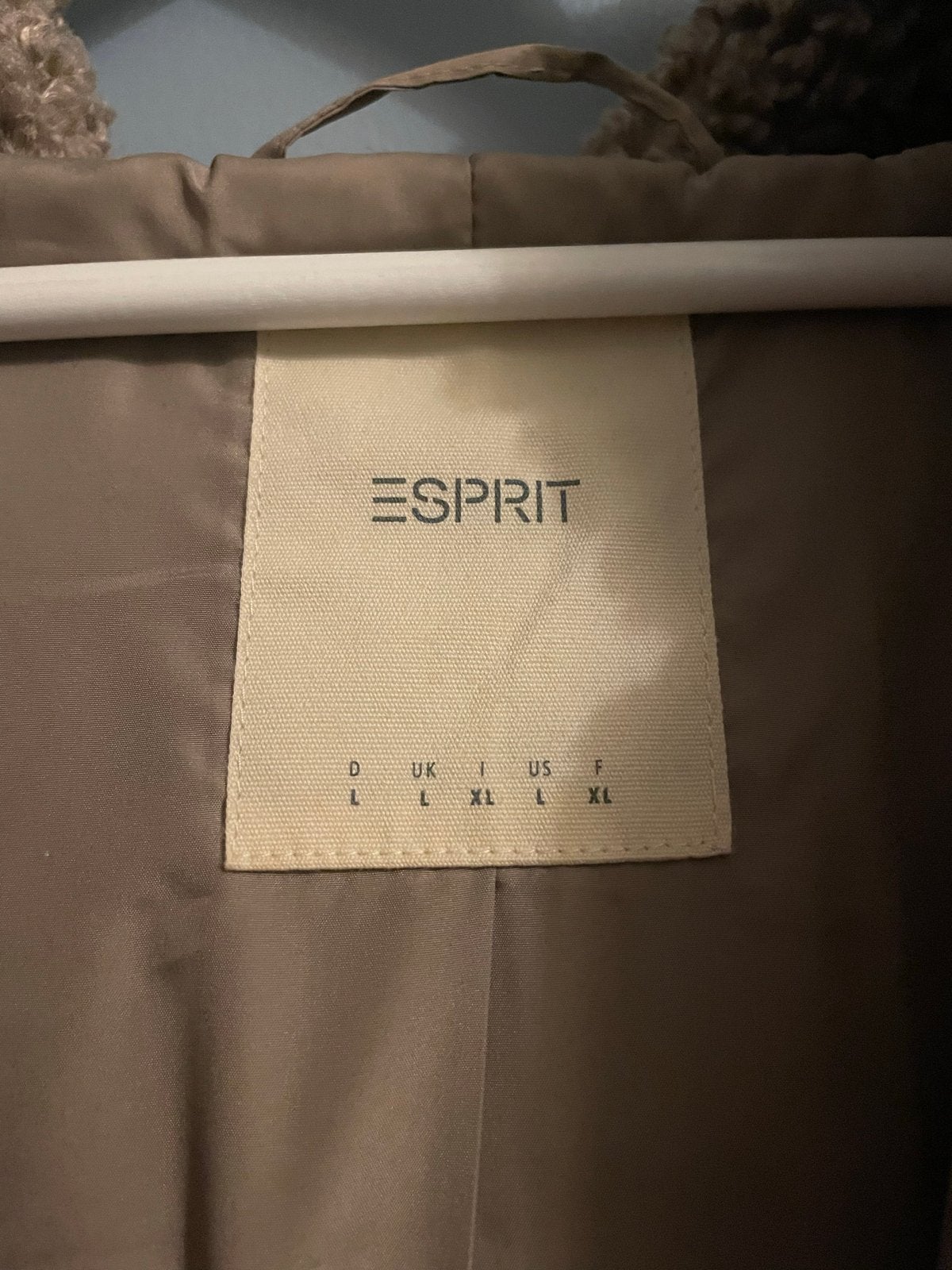 Esprit teddy jas met capuchon - Maat L, Ophalen of Verzenden, Zo goed als nieuw, Maat 42/44 (L), Bruin