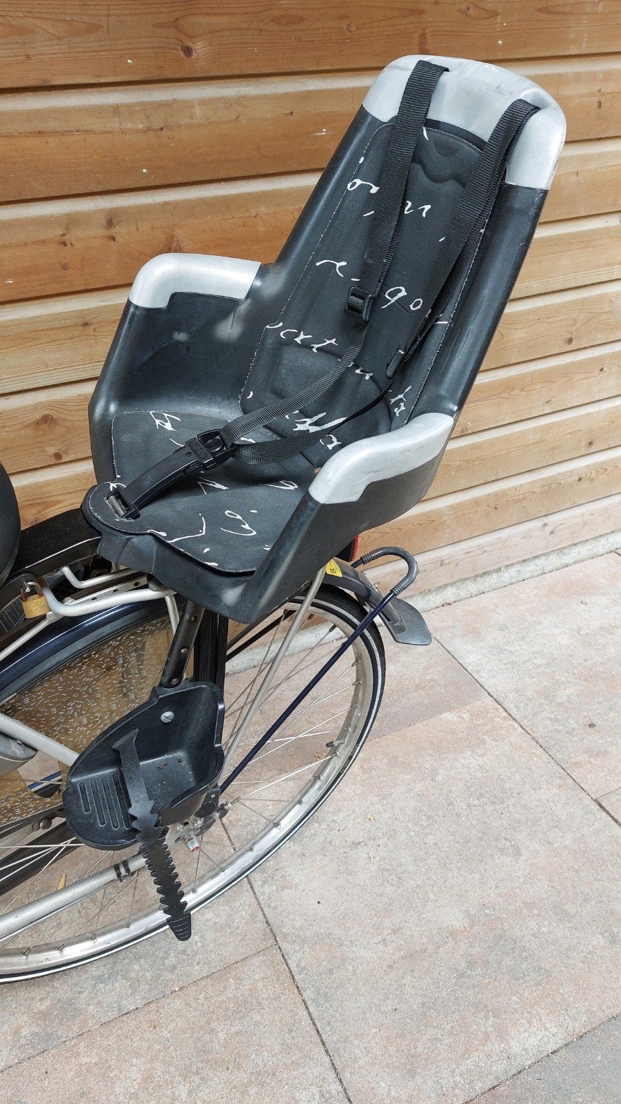 Bobike fietsstoeltjes voor en achter met windscherm., Ophalen, Achterzitje, Bobike, Gebruikt