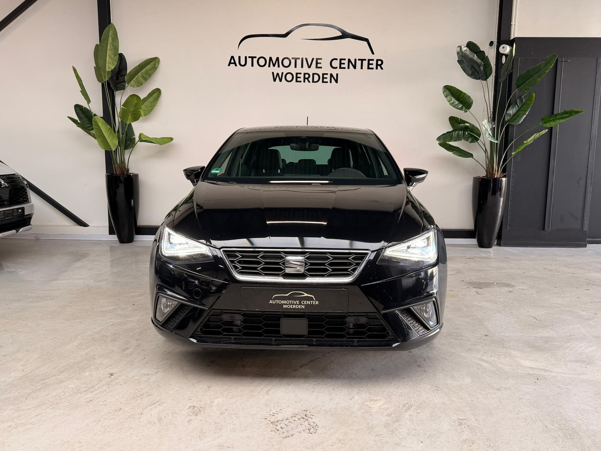 Seat Ibiza 1.5 TSI FR Business Intense DSG VIRTUAL CARPLAY C, Auto's, Seat, Dealer onderhouden, Zwart, 4 cilinders, 150 pk