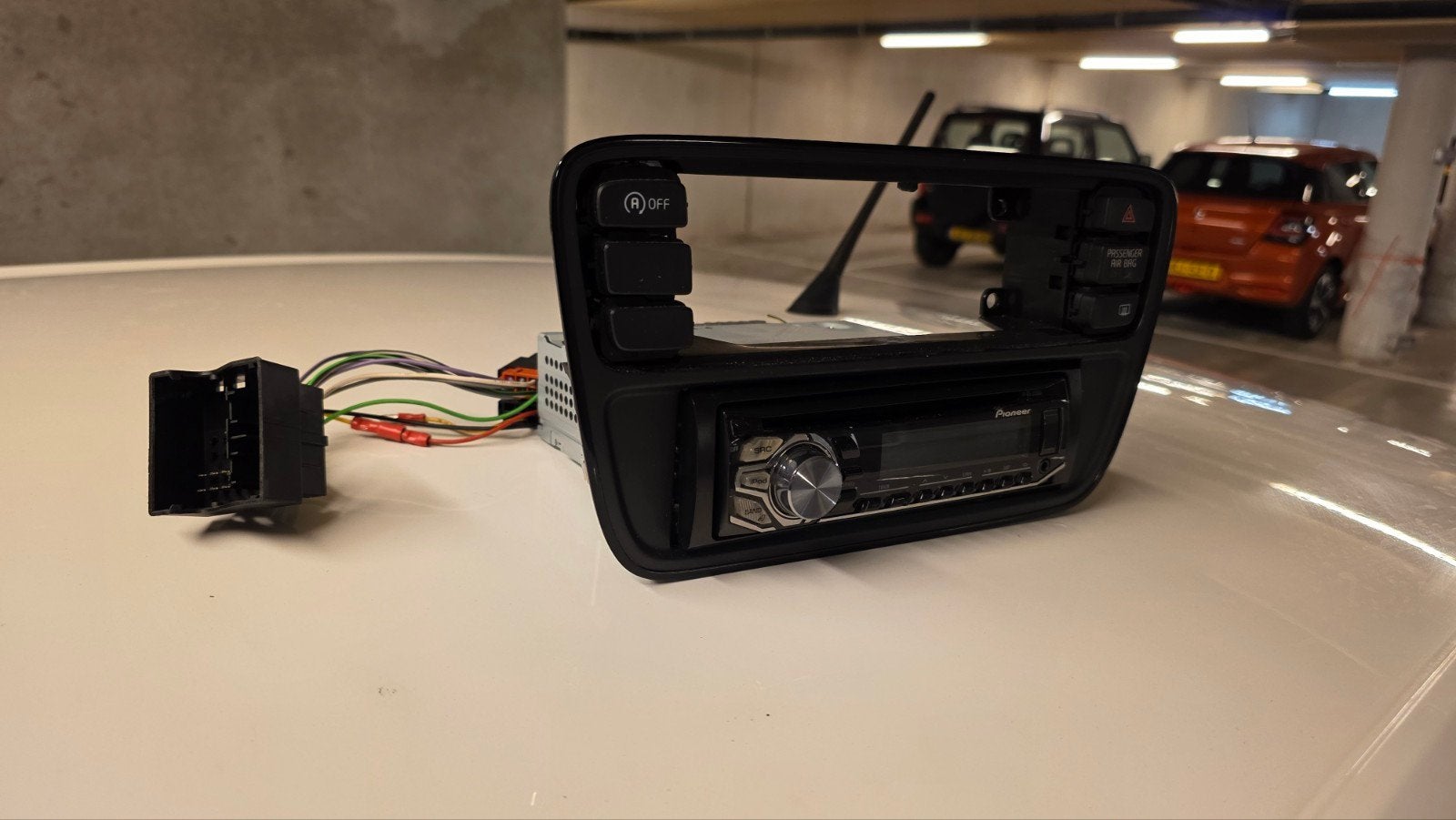 Inbouwframe volkswagen Up! Met radio!, Ophalen of Verzenden, Gebruikt