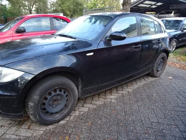 BMW 1 serie 118 diesel bj 2007 N47D20A 5 deurs voor demontag, Gebruikt, -, -, Ophalen of Verzenden