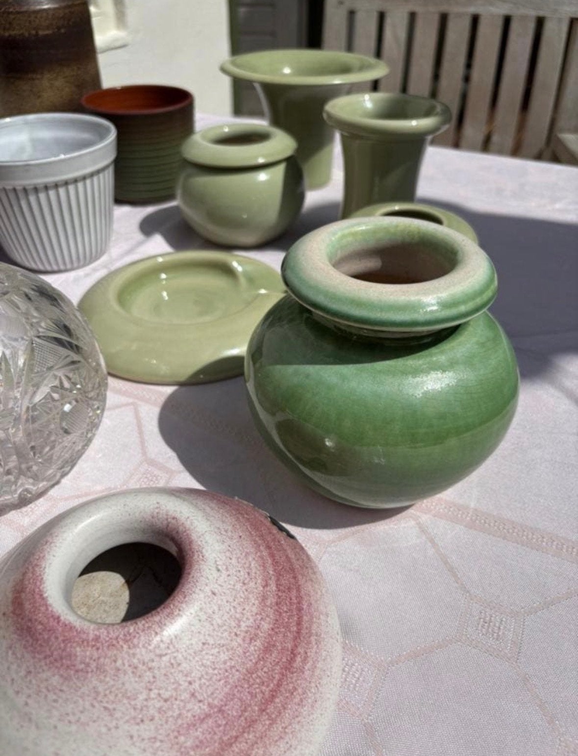 Groene bolvormige vaas met brede rand, Antiek en Kunst, Ophalen of Verzenden