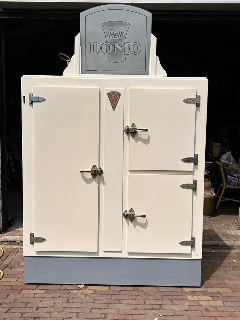Oude houten koelkast, Antiek en Kunst, Ophalen