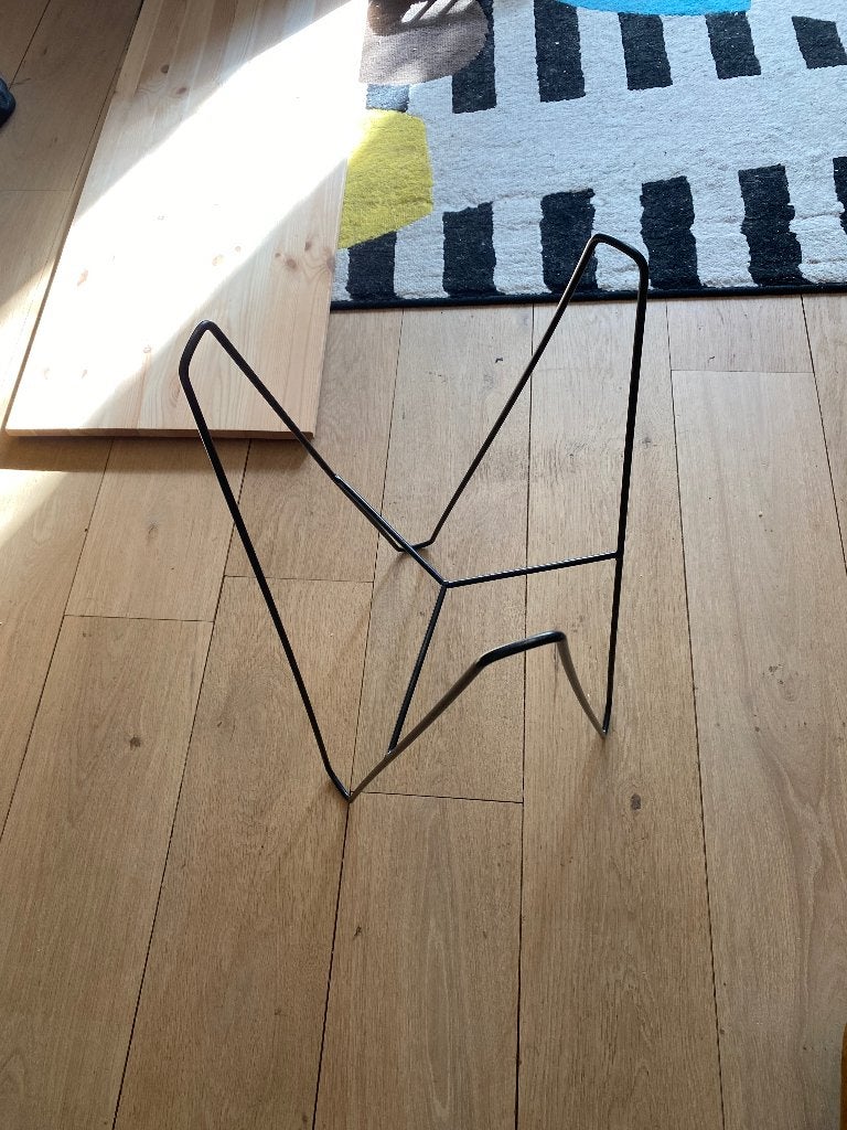 Plantenhouder zwart modern minimalistisch, Ophalen of Verzenden, Zo goed als nieuw