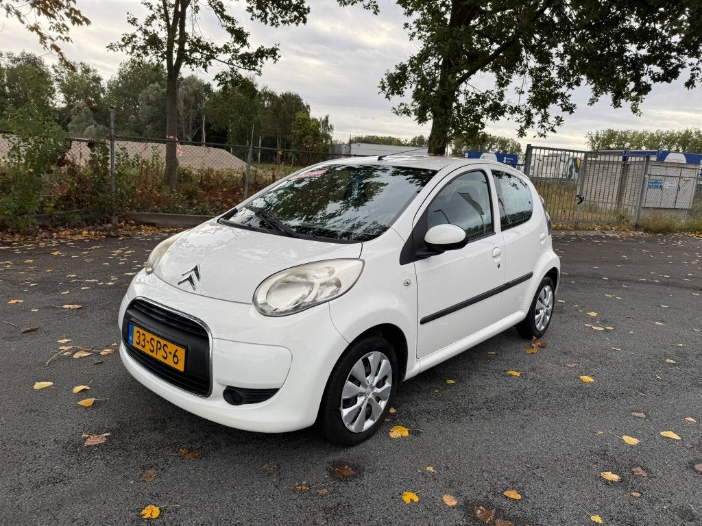 Citroën C1 1.0i 68PK 5D 2011 Wit, Auto's, Voorwielaandrijving, Stof, 4 stoelen, C1