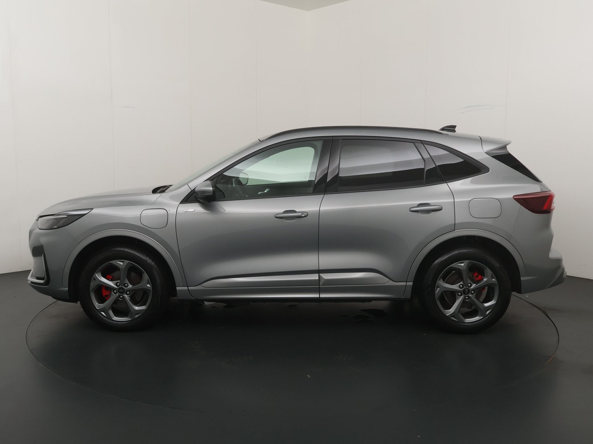 Ford Kuga 2.5 PHEV 243 pk ST-Line X I AGR stoelen | Adapt Cr, Auto's, Ford, 12 maanden, 14 kWh, Gebruikt, Zwart