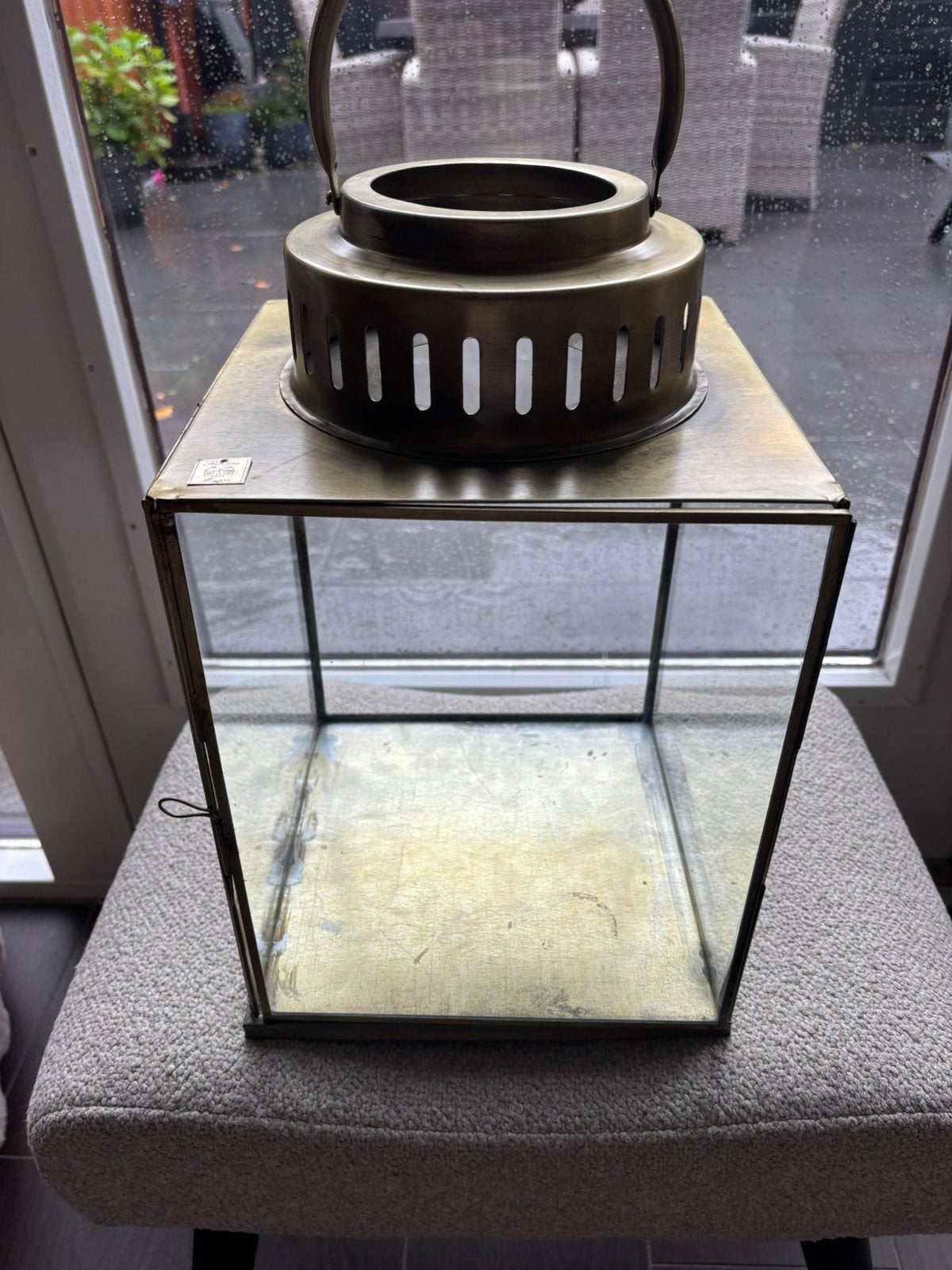 Geborsteld bronsgoud metaal windlicht/lantaarnRiviera Maison, Huis en Inrichting, Woonaccessoires | Kandelaars en Kaarsen, Ophalen