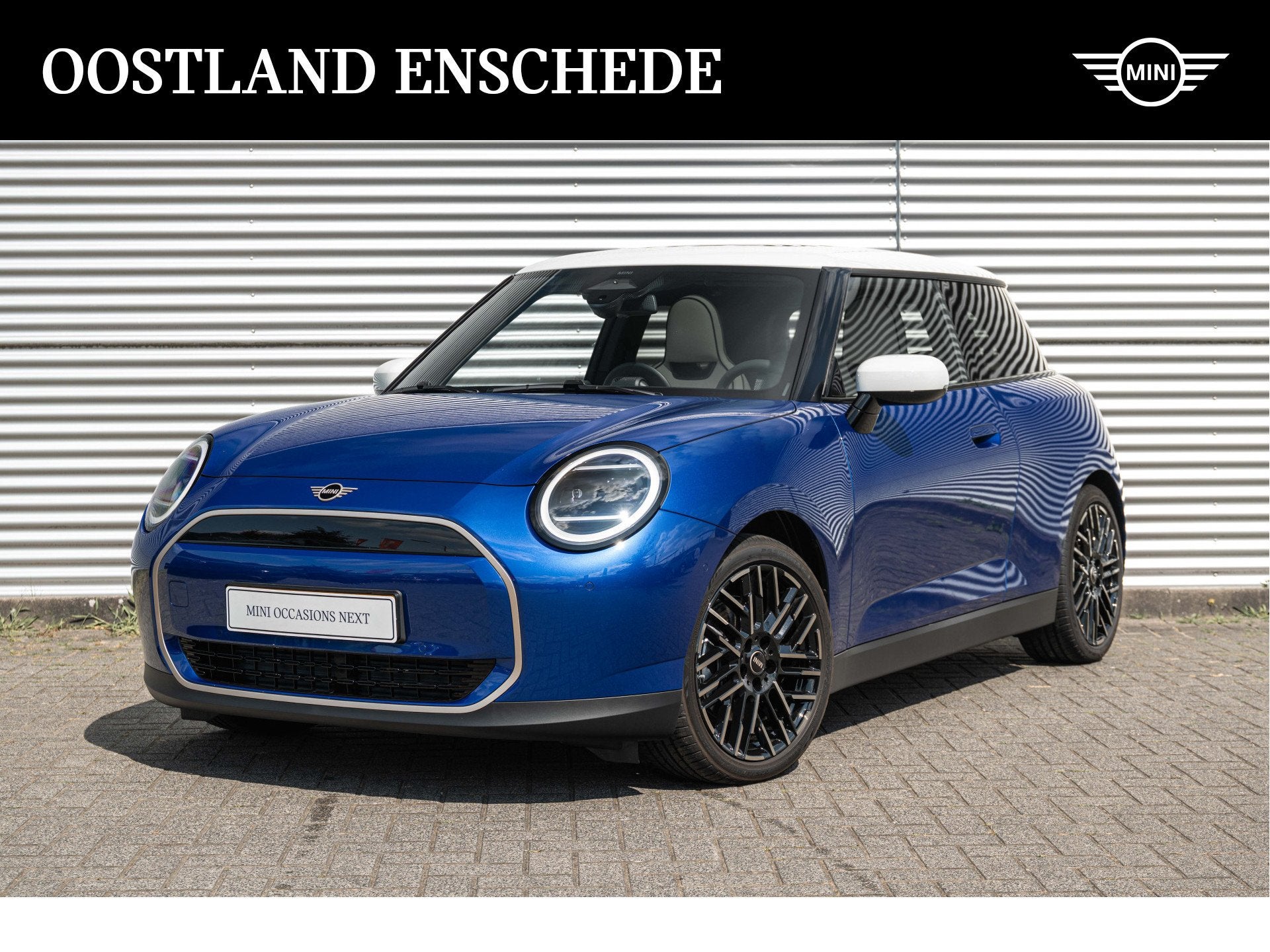 MINI Hatchback Cooper E / Favoured / Pakket M / 18" Night Fl