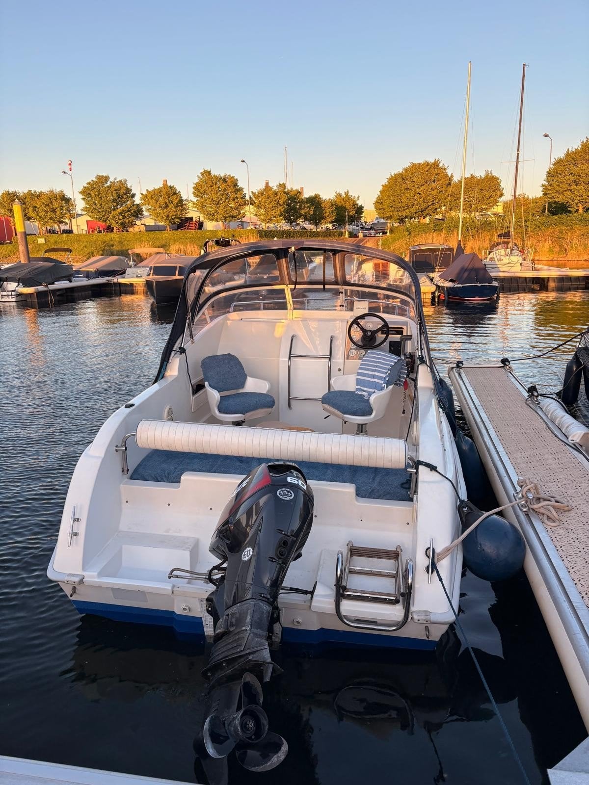 Te huur: ligplaats in de haven van Drimmelen