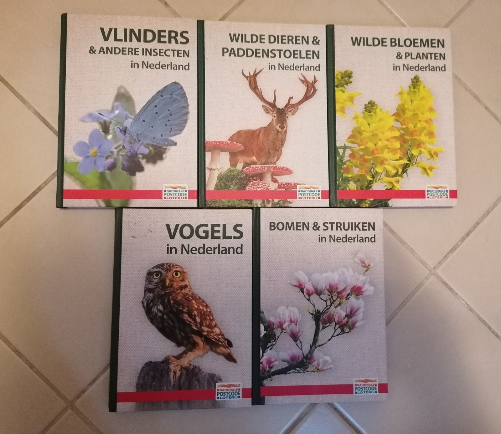 Natuurreeks Nationale Postcode Loterij (5 boeken), Ophalen of Verzenden, Zo goed als nieuw, Natuur algemeen, Nationale Postcode Loterij (uitgever)