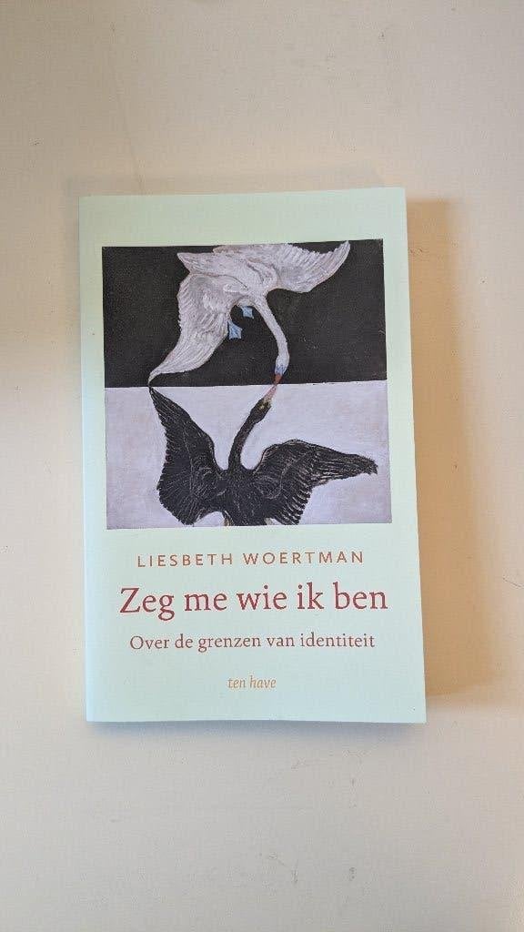 Zeg me wie ik ben, Liesbeth Woertman, Boeken, Ophalen of Verzenden, Nieuw