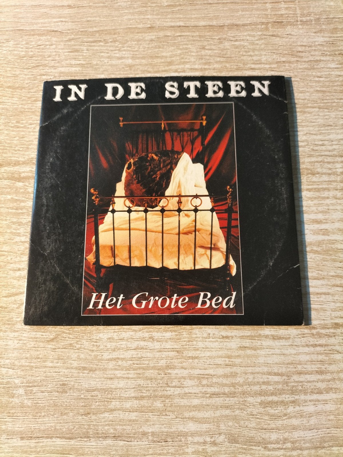 In de steen - het grote bed, Ophalen of Verzenden, Nederlandstalig