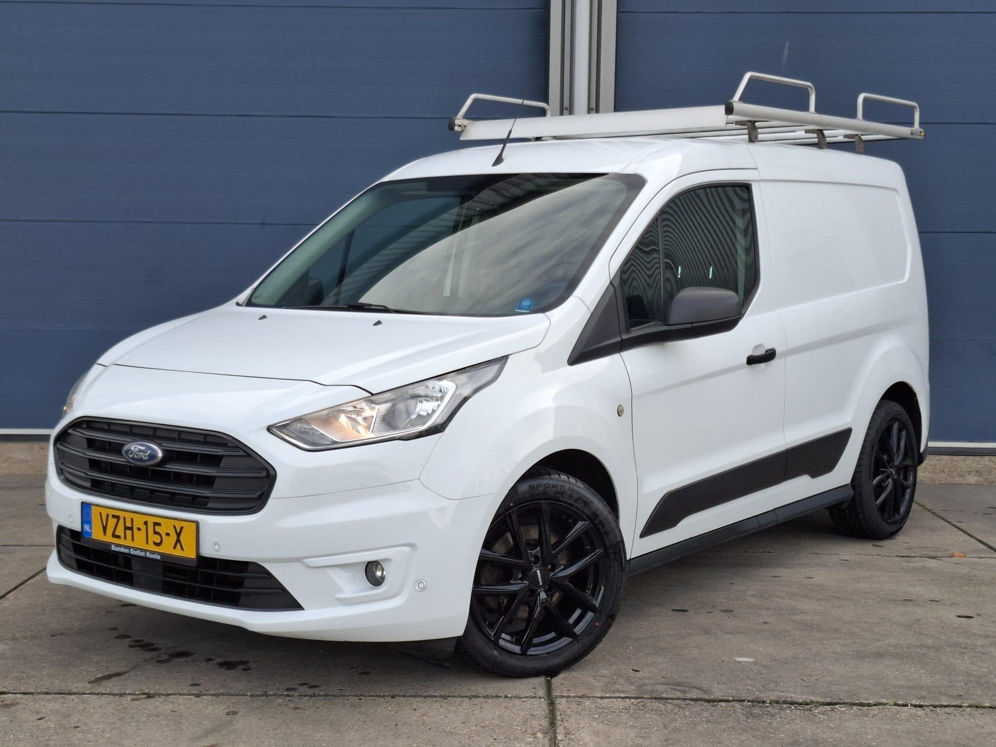 Ford Transit Connect 1.0 Ecoboost L1 Trend BENZINE / CAMERA, Voorwielaandrijving, Gebruikt, 1468 kg, Handgeschakeld