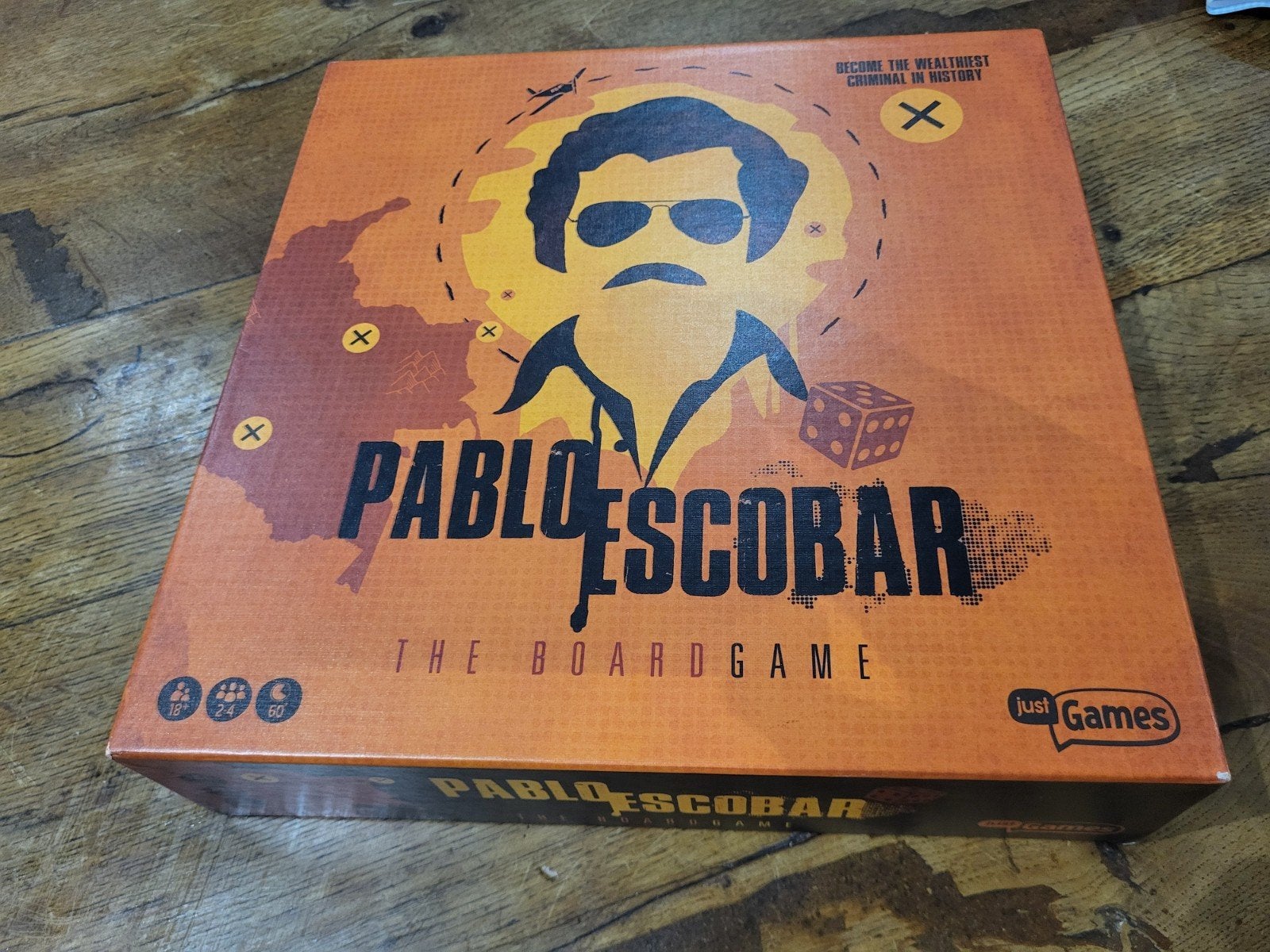 Pablo Escobar The Boardgame - Slechts één keer gespeeld, Drie of vier spelers, Ophalen of Verzenden, Zo goed als nieuw, Just Games