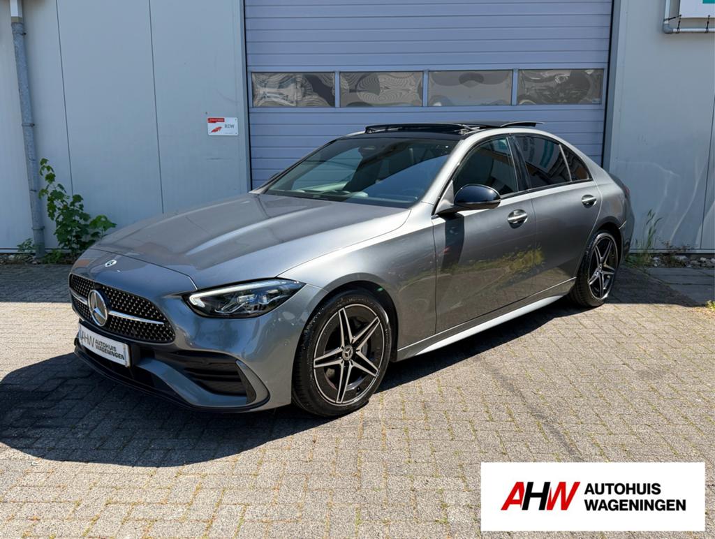 Mercedes-Benz C200 / AMG PAKKET / HIGH PERFORMANCE / PANO /, 1800 kg, 4 cilinders, Parkeerassistent, Bedrijf