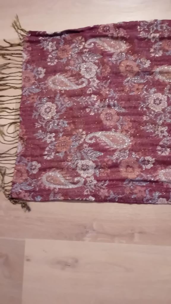 Sjaal/ omslagdoek mooie dunne (zijde ) sjaal met glitter, Kleding | Dames, Mutsen, Sjaals en Handschoenen, Ophalen of Verzenden