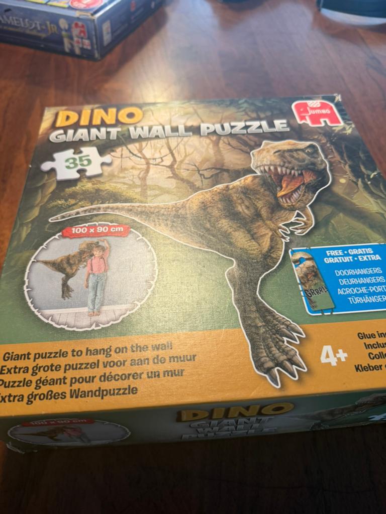Dinosaur puzzel 1 meter groot, Ophalen of Verzenden, Minder dan 500 stukjes, Zo goed als nieuw, Legpuzzel