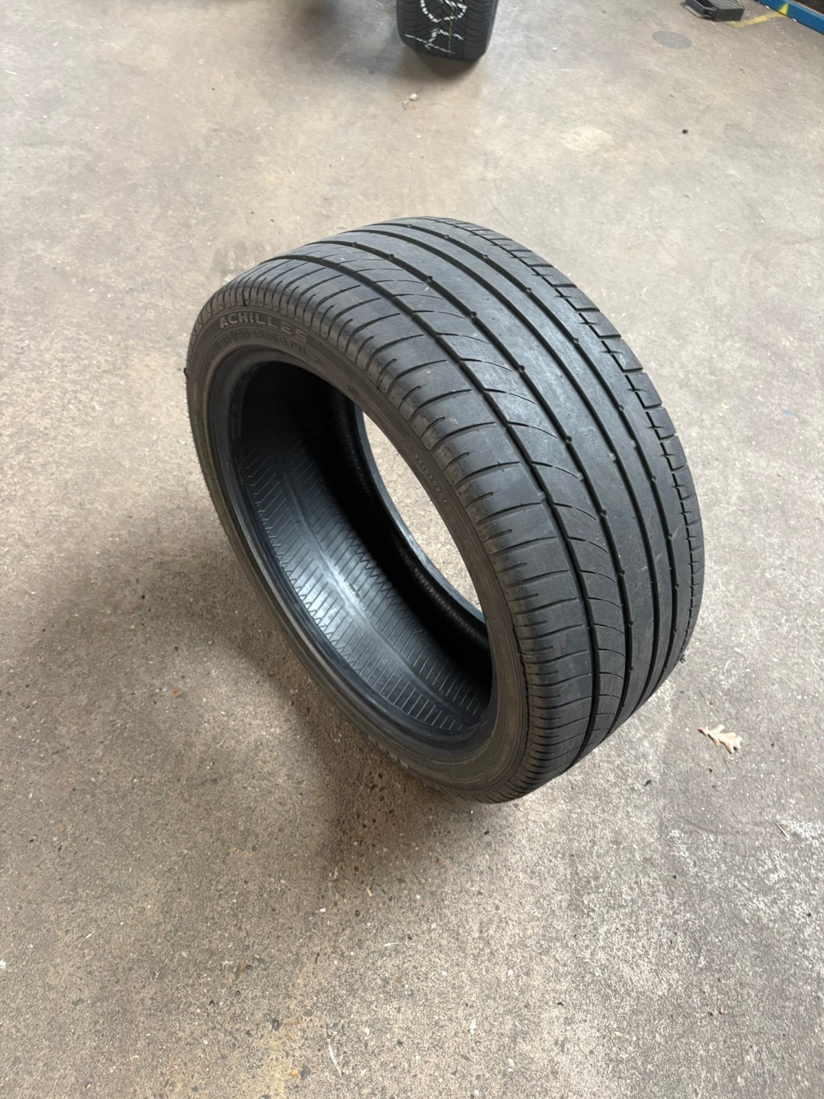 Achilles 245/40 18 97W XL, Ophalen, 18 inch, Band(en), Personenwagen