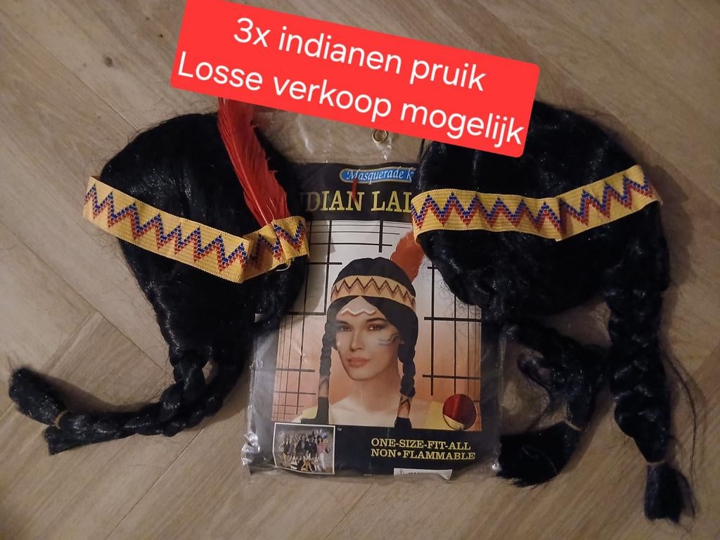 3x zwarte Indianen pruik met vlechtjes en tooi, Kleding | Dames, Ophalen of Verzenden, Nieuw, Carnaval, Accessoires