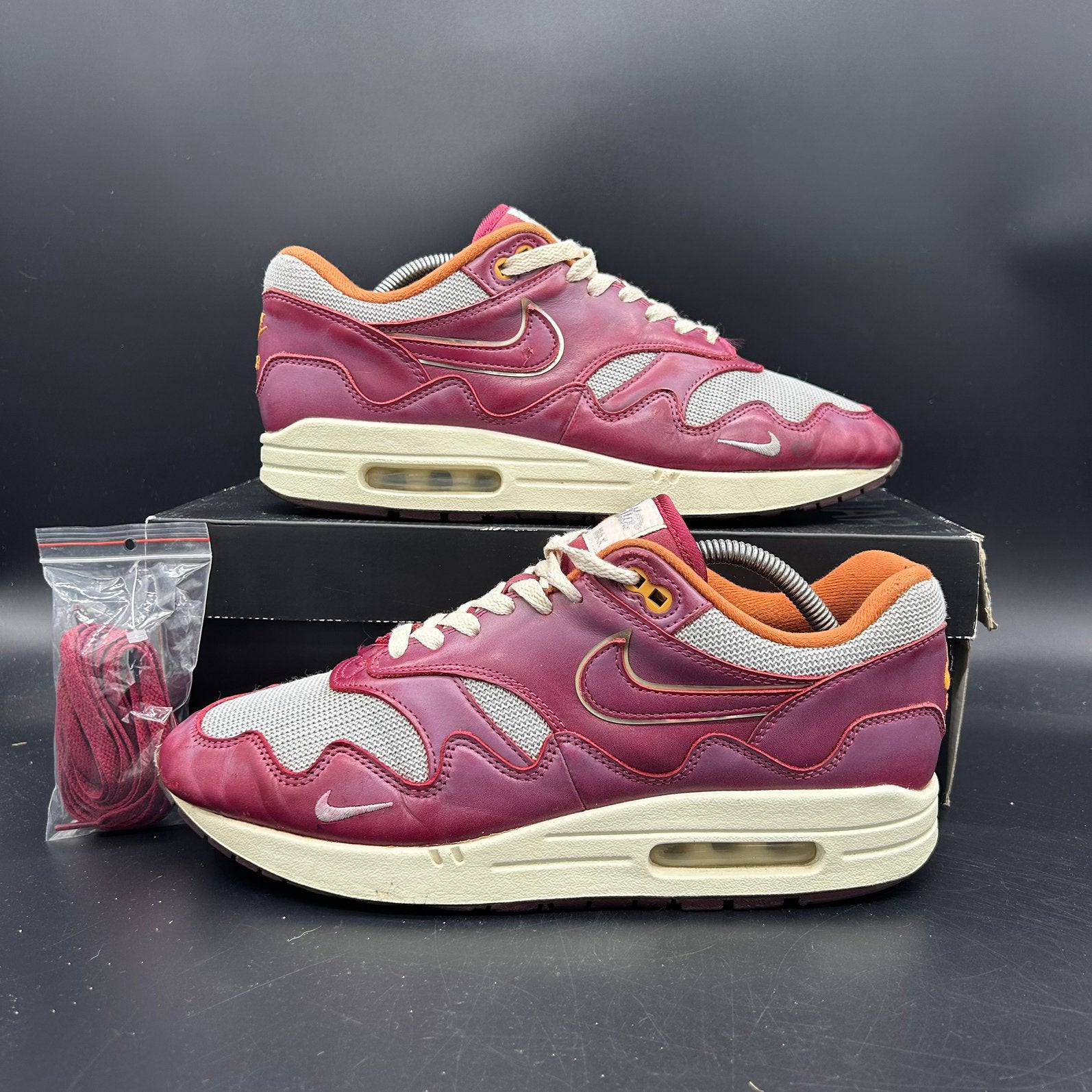 Nike air max 1 x patta waves rush maroon maat 44, Overige kleuren, Ophalen of Verzenden, Sneakers of Gympen, Zo goed als nieuw