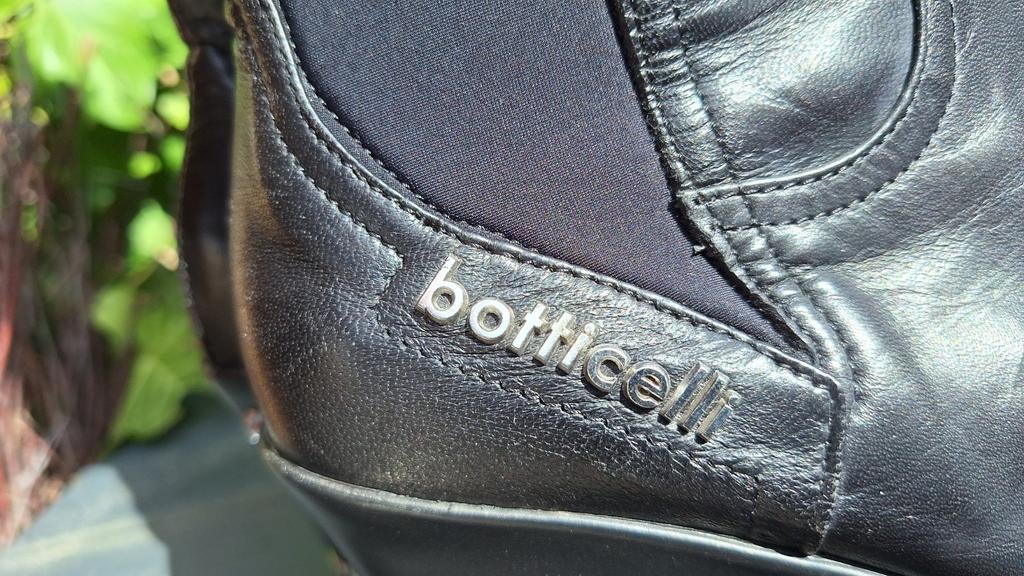 Botticelli knielaarzen - Zwart leer met stretch, Kleding | Dames, Schoenen, Zwart, Ophalen of Verzenden, Gedragen, Botticelli