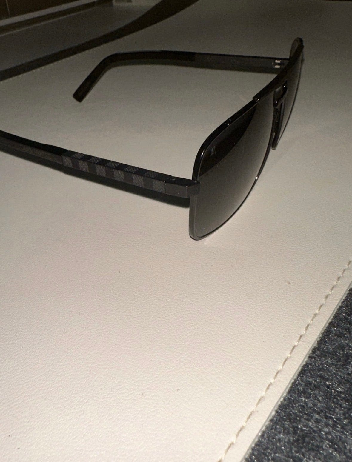 Louis Vuitton Zonnebril attitude - ongedragen en origineel, Sieraden, Tassen en Uiterlijk, Overige merken, Zonnebril, Zwart, Ophalen of Verzenden