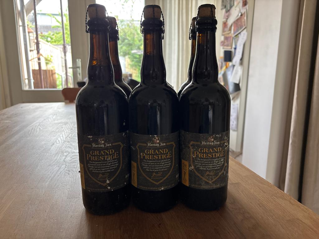 Hertog Jan Grand Prestige 2019 t/m 2021 - 6 Vintage flessen, Verzamelen, Biermerken, Ophalen of Verzenden, Zo goed als nieuw, Flesje(s)