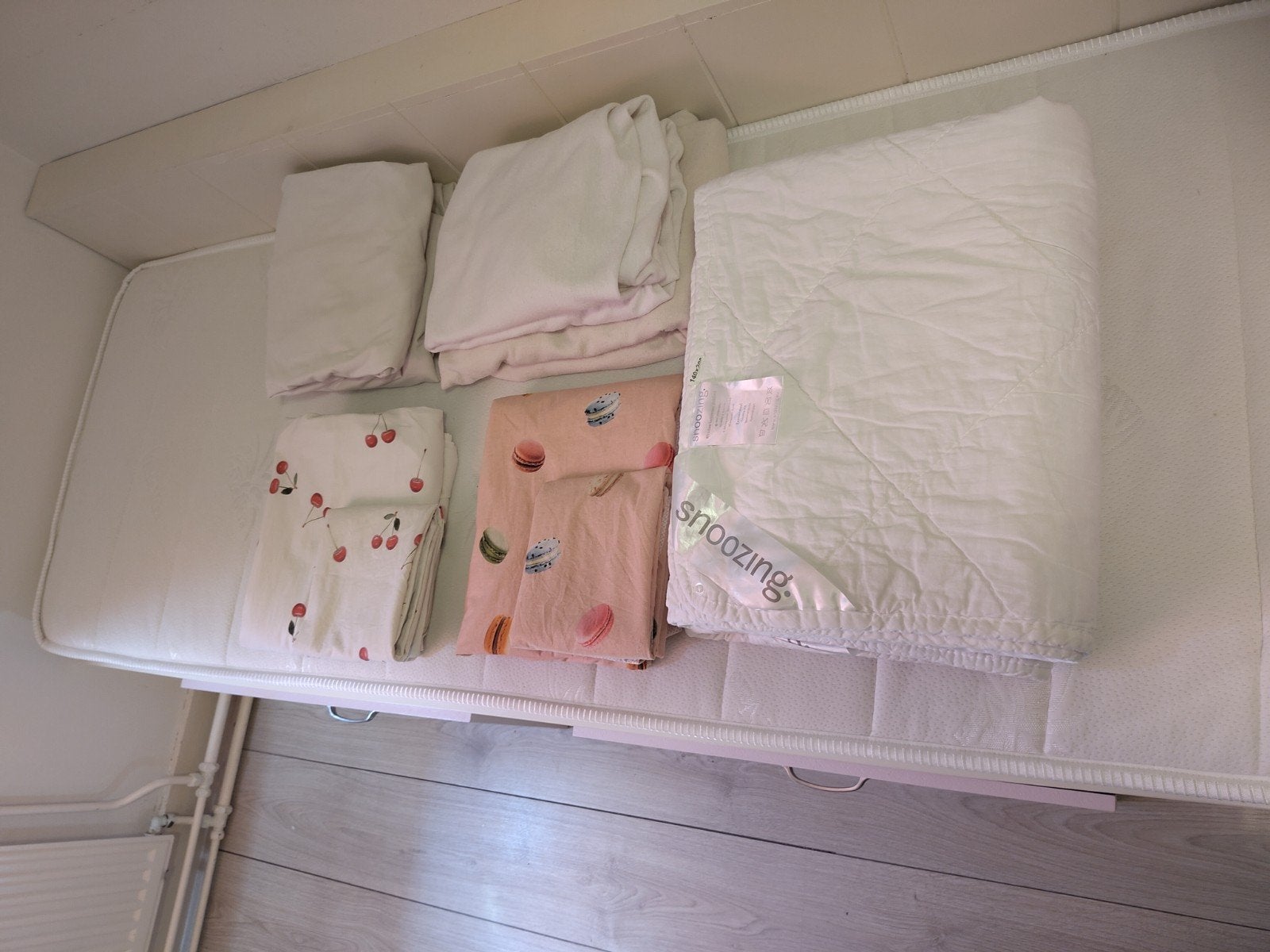 Matras 180x70cm, met complete set op maat gemaakt beddengoed, Ophalen, 190 cm of minder, Zo goed als nieuw, Matras