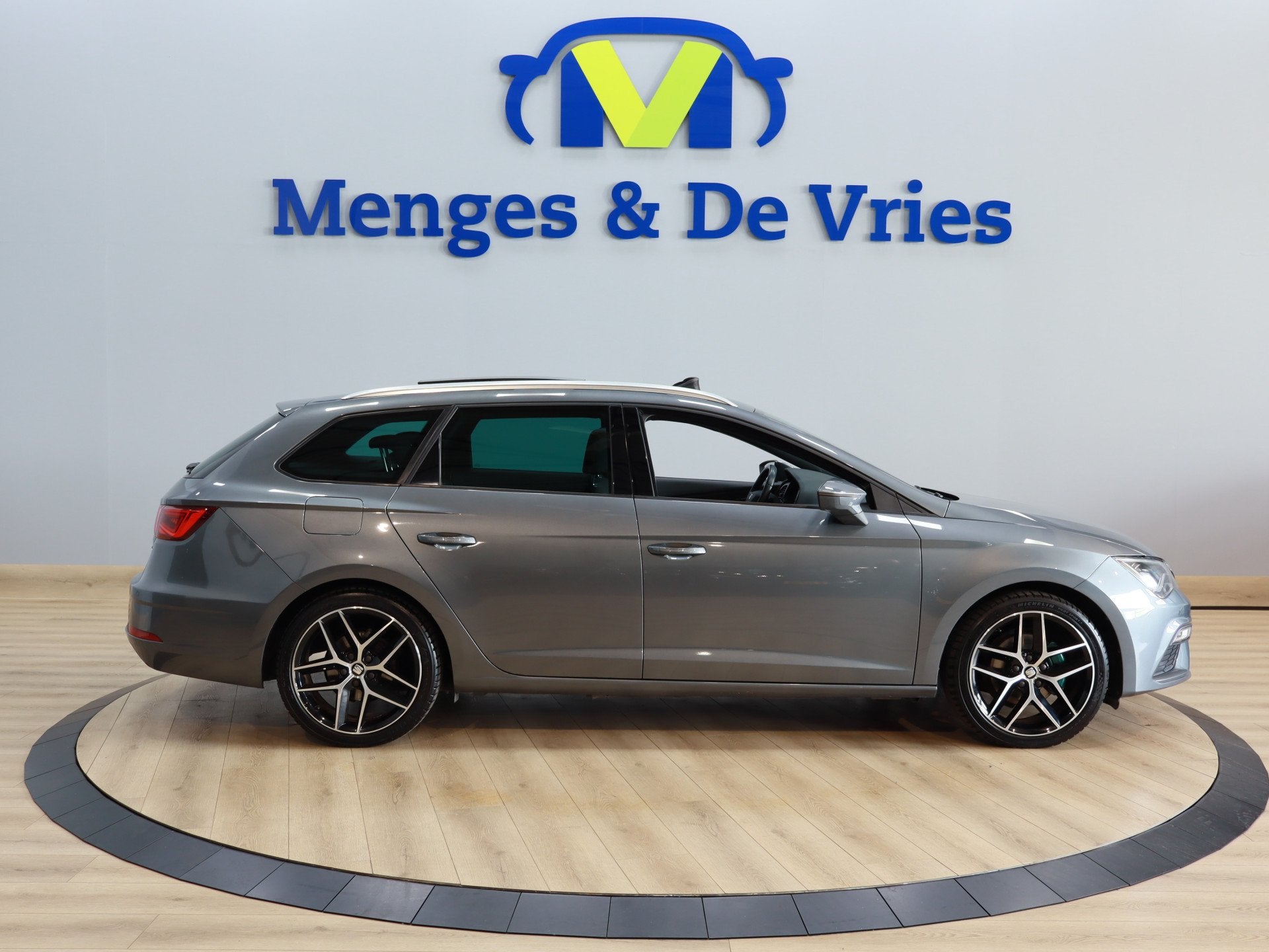 SEAT Leon ST 1.4 EcoTSI FR Airco ECC | Automaat | Trekhaak |, Auto's, Gebruikt, 4 cilinders, Leon, Leder en Stof