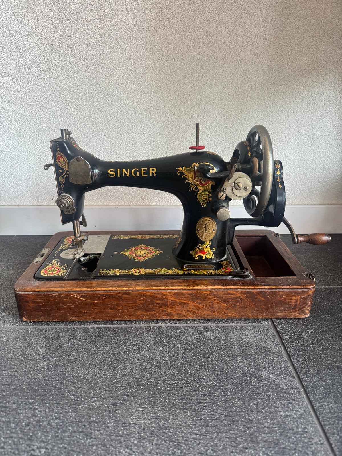 Vintage Antieke Singer handnaaimachine, Ophalen