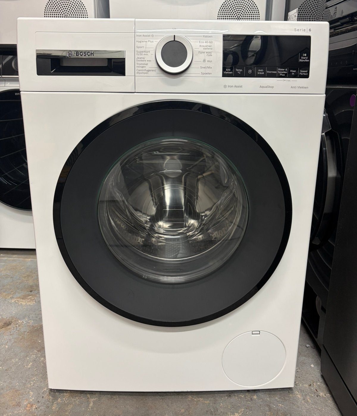 Bosch Serie 6 Wasmachine 9KG 1600 toeren IronAssist Stoom