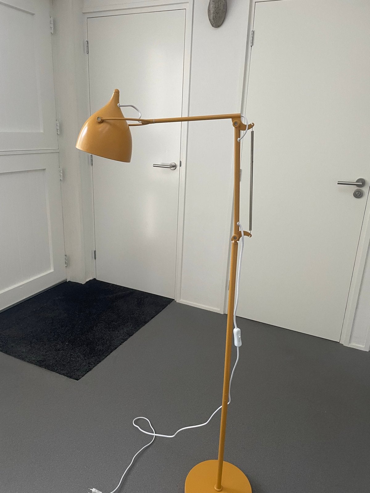 Zuiver Vloerlamp Geel - Stijlvolle Verlichting, Ophalen, E27 (groot), Zo goed als nieuw, Metaal