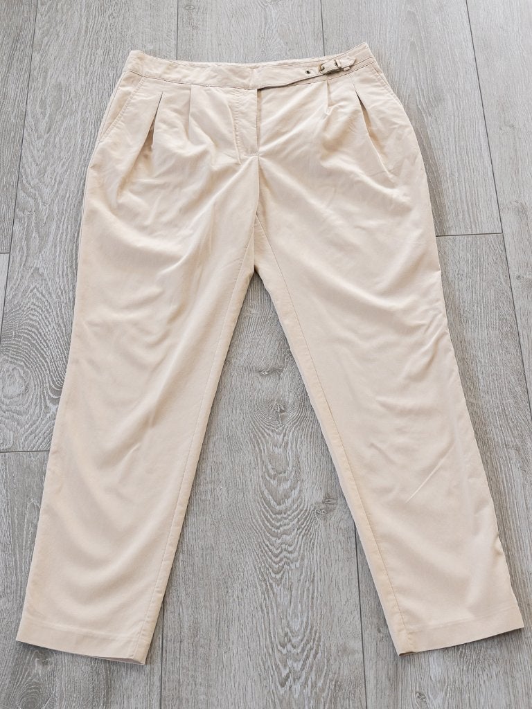 Prachtige beige chino / pantalon met gespje Zara maat 38, Maat 38/40 (M), Ophalen of Verzenden, Zo goed als nieuw, Lang