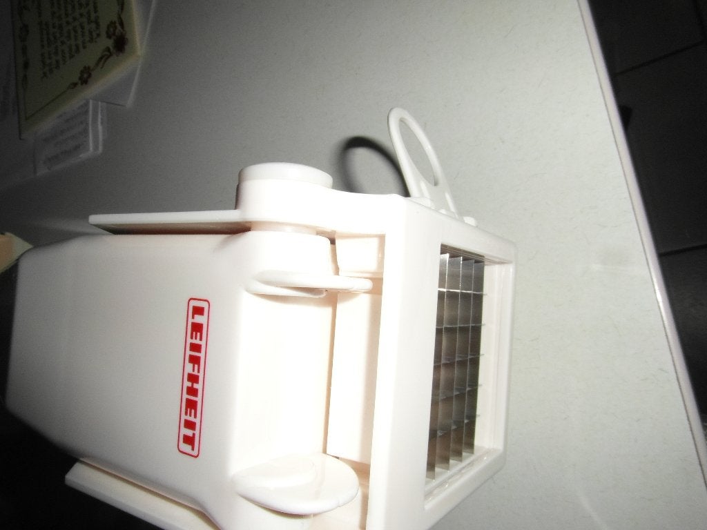 Leifheit frietsnijder met 2 inzetten, Beige, Overige typen, Kunststof, Ophalen of Verzenden