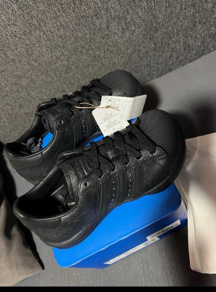 adidas X avavav superstar modified maat 37,5, Ophalen of Verzenden, Nieuw, Zwart, Sneakers of Gympen