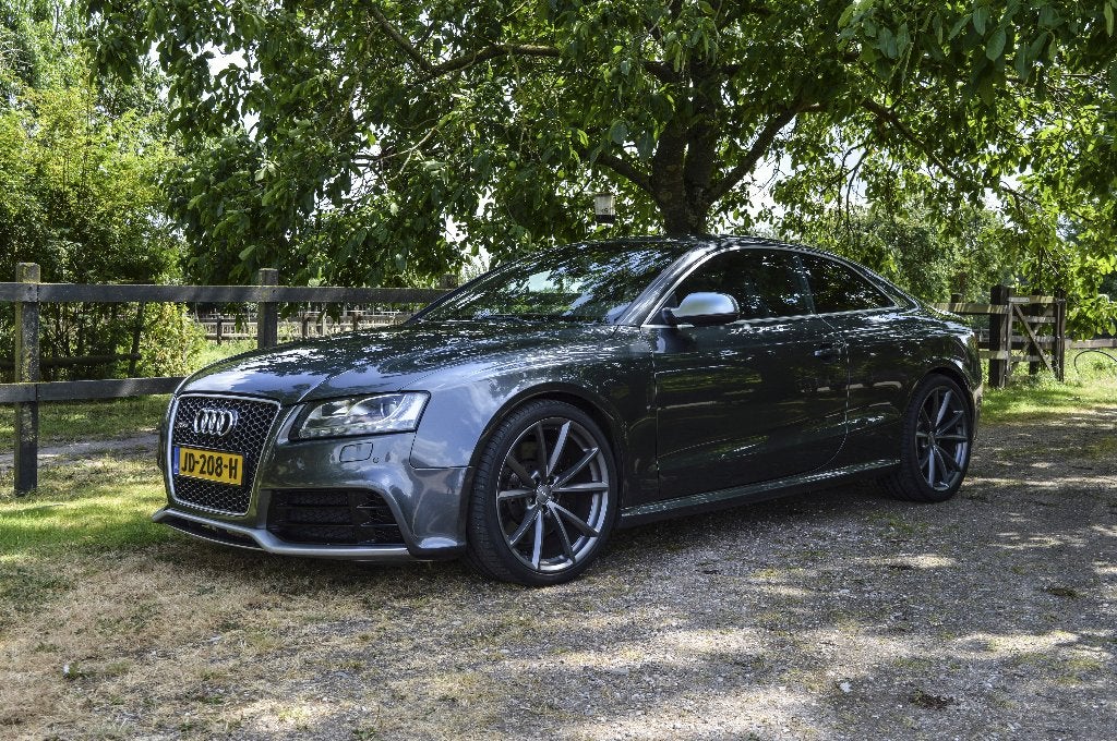 Audi RS5 4.2 V8 450PK Coupe Quattro AUT 2010 Grijs, Automaat, Euro 5, 1700 kg, 4 stoelen