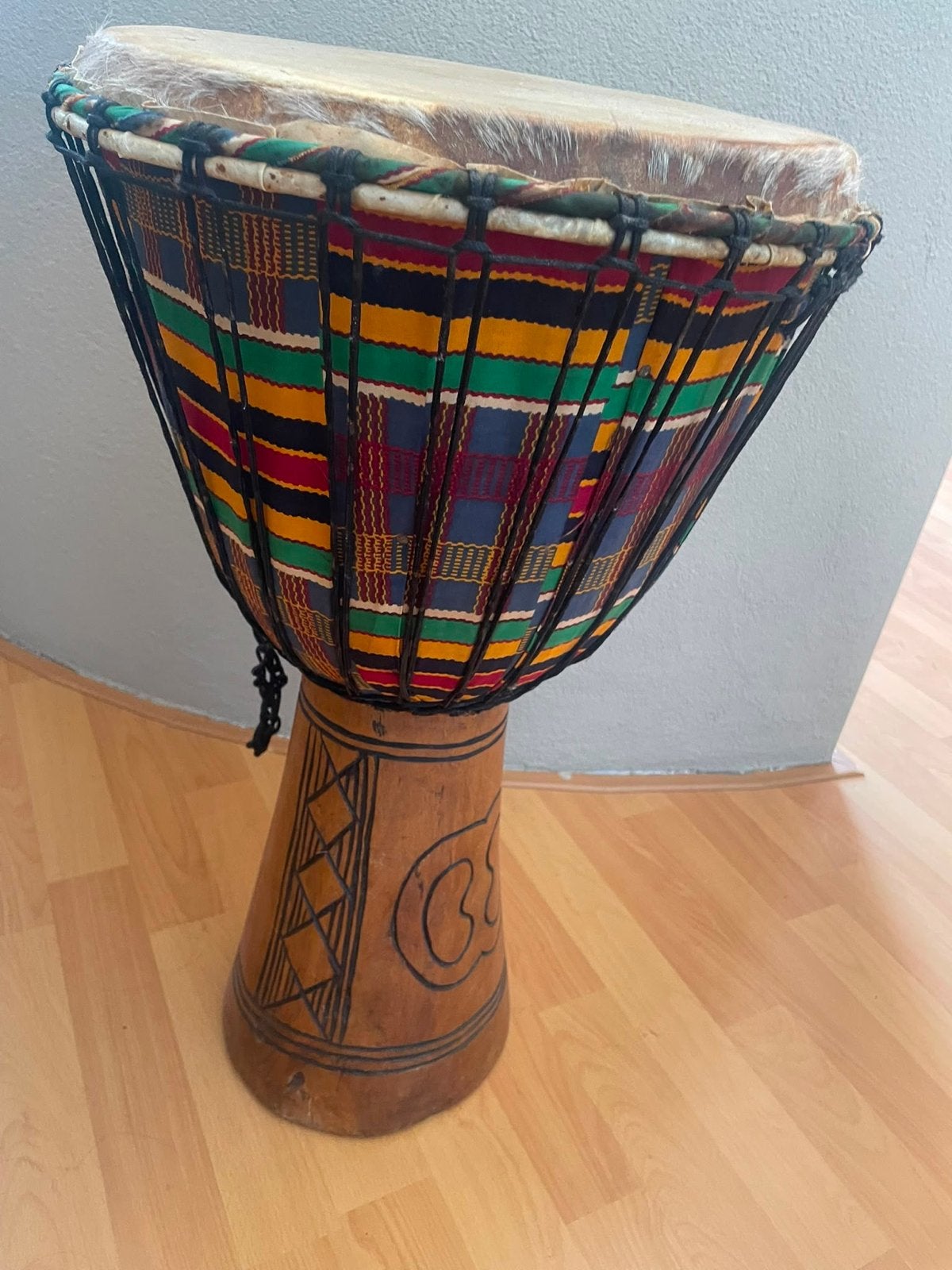 Djembe - 60 cm hoog - Afrikaanse trommel, Muziek en Instrumenten, Ophalen, Gebruikt, Trommel