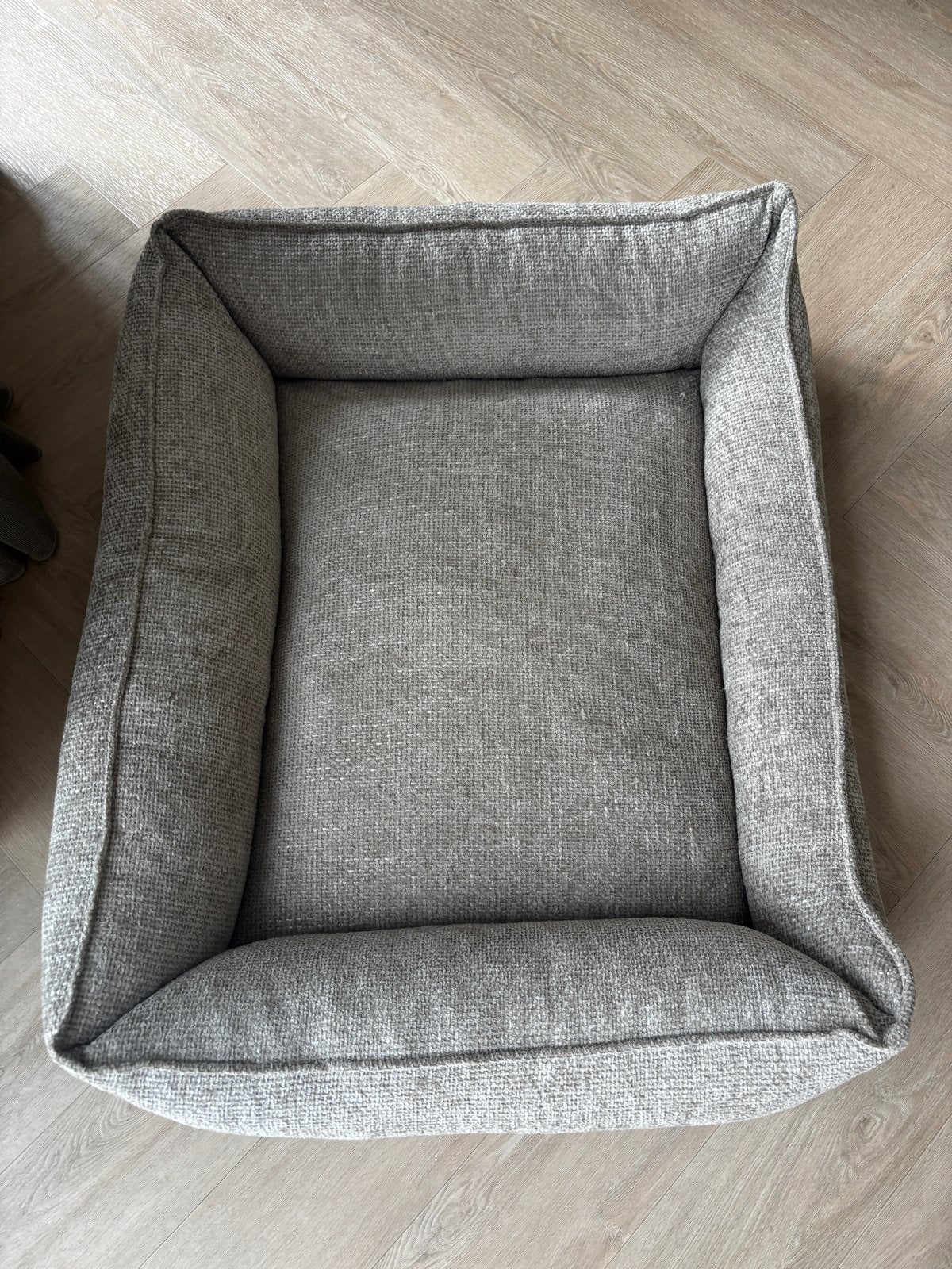 Hondenmand - Snobbs - afm. 65 x 45 cm, Ophalen, Zo goed als nieuw, Stof