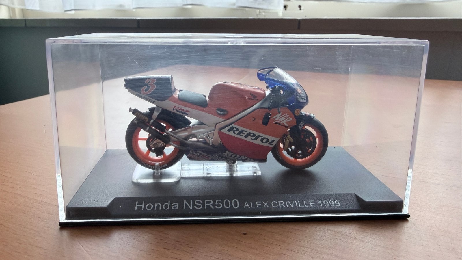 Honda NSR500 Alex Criville 1999 model - Schaal 1:24, Overige merken, Ophalen of Verzenden, Zo goed als nieuw, Groter dan 1:32