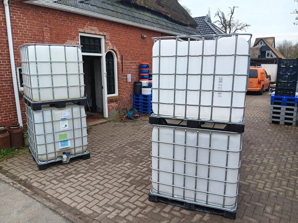 IBC vaten te koop, Tuin en Terras, Regentonnen, Zo goed als nieuw, Kunststof, 150 liter of meer, Ophalen of Verzenden