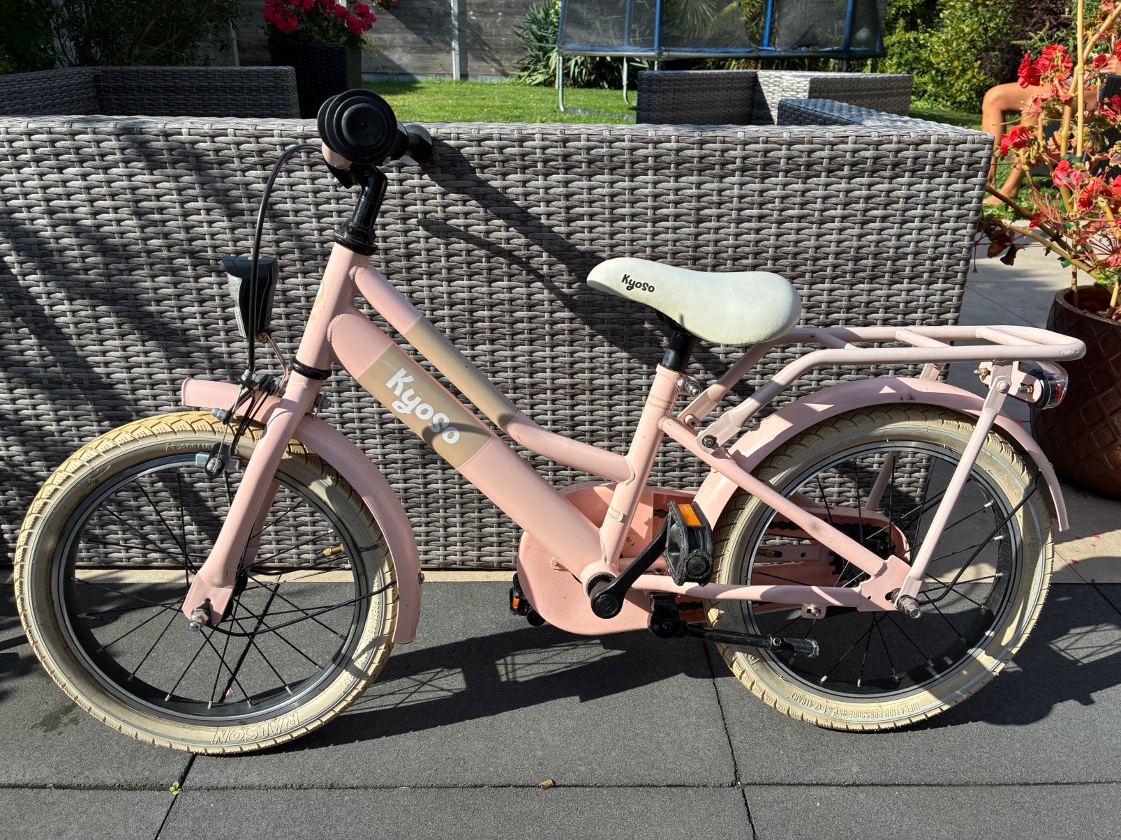 Kyoso meisjesfiets 16 inch, Fietsen en Brommers, Fietsen | Meisjes, Ophalen, Terugtraprem, 16 inch, Handrem