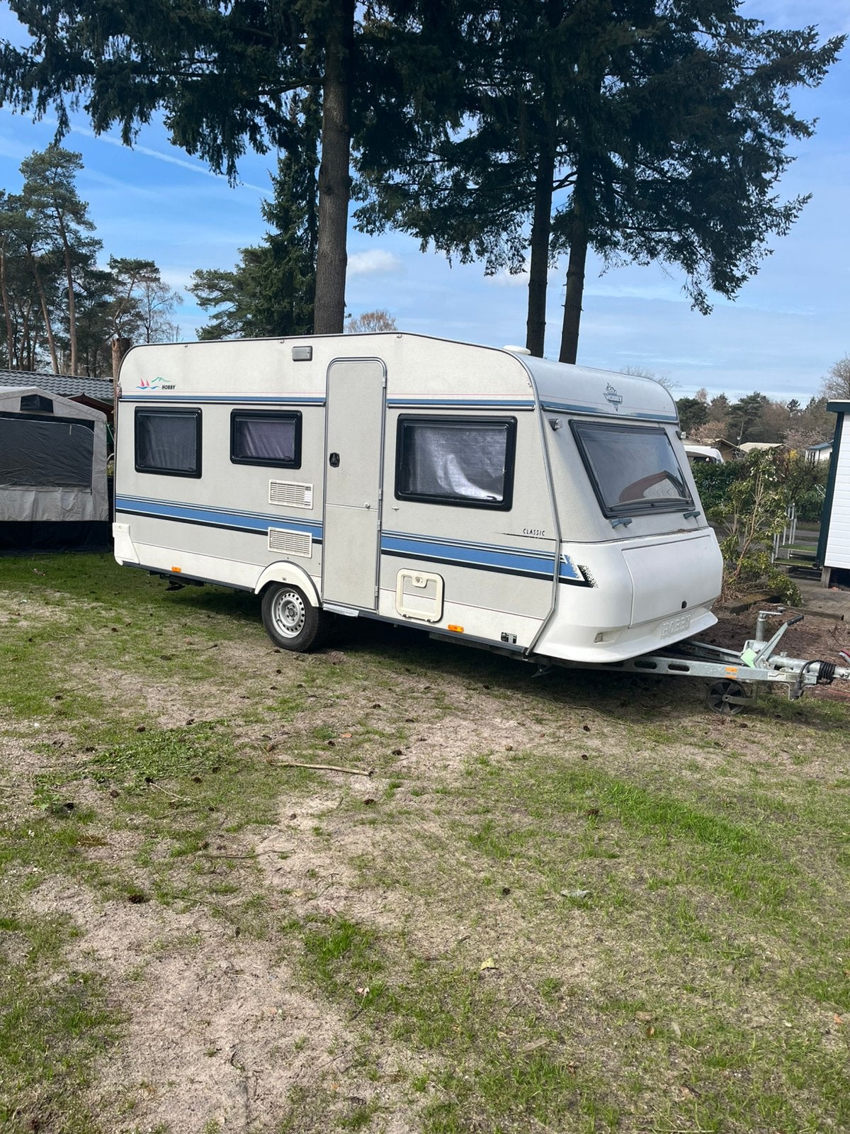 Hobby caravan met pvc voortent, luifel en uitbouw, Rondzit, Hobby, Particulier, Luifel