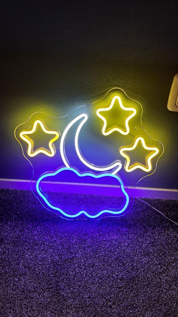 Neon wandlamp Maan, sterren en wolk - 32,5x31cm, Meerkleurig, Nieuw, Kunststof, Ophalen of Verzenden