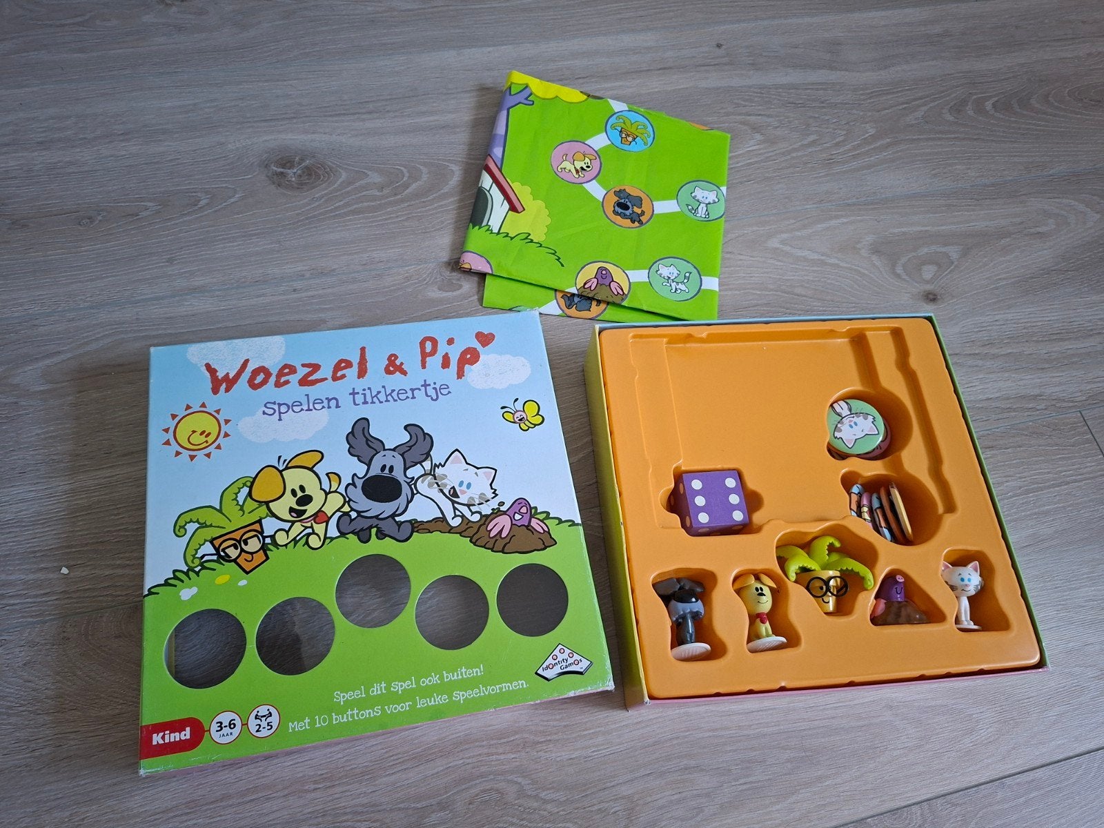 Kind spel Woezel en Pip spelen Tikkertje, Drie of vier spelers, Ophalen of Verzenden, Gebruikt, Identity Games