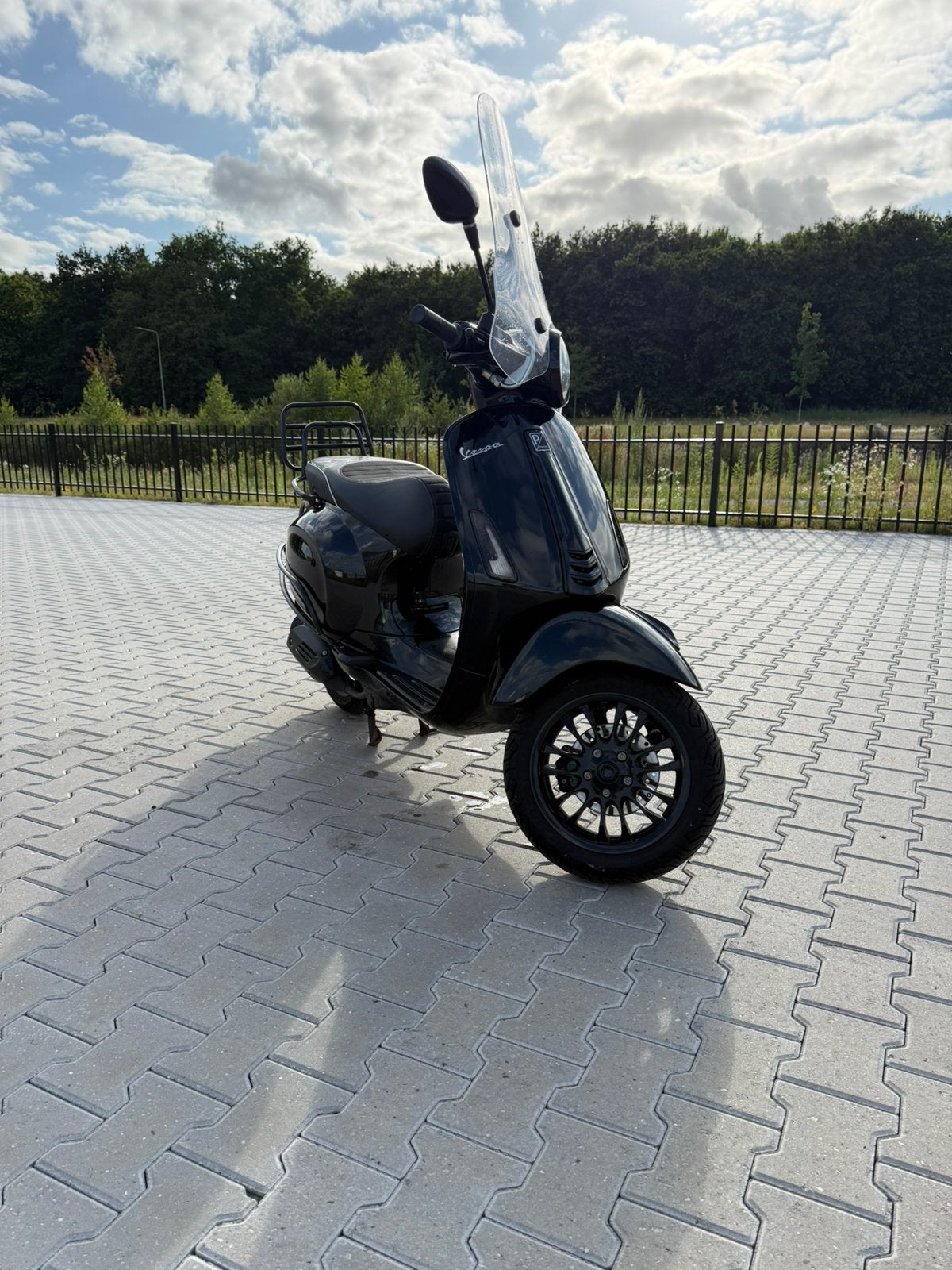 Vespa Primavera 4T 4V BLACK ON BLACK., Ophalen, Overige modellen, Maximaal 45 km/u, 49 cc