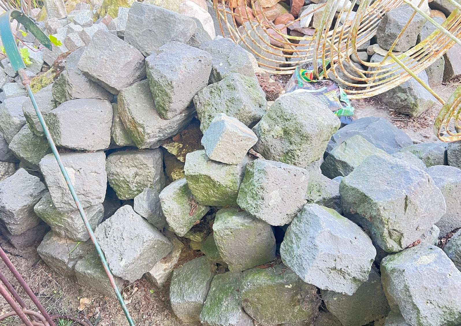 Partij Belgische Basalt stenen, Tuin en Terras, Grind, Keien en Split, Ophalen, Gebruikt, Overige typen, Basalt