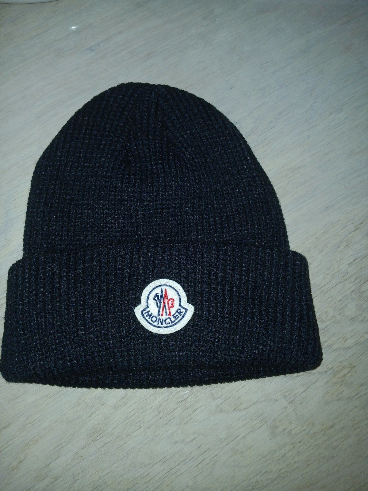 Moncler Muts - Zwart, Moncler, Maat 48/50 (M), Ophalen of Verzenden, Zo goed als nieuw
