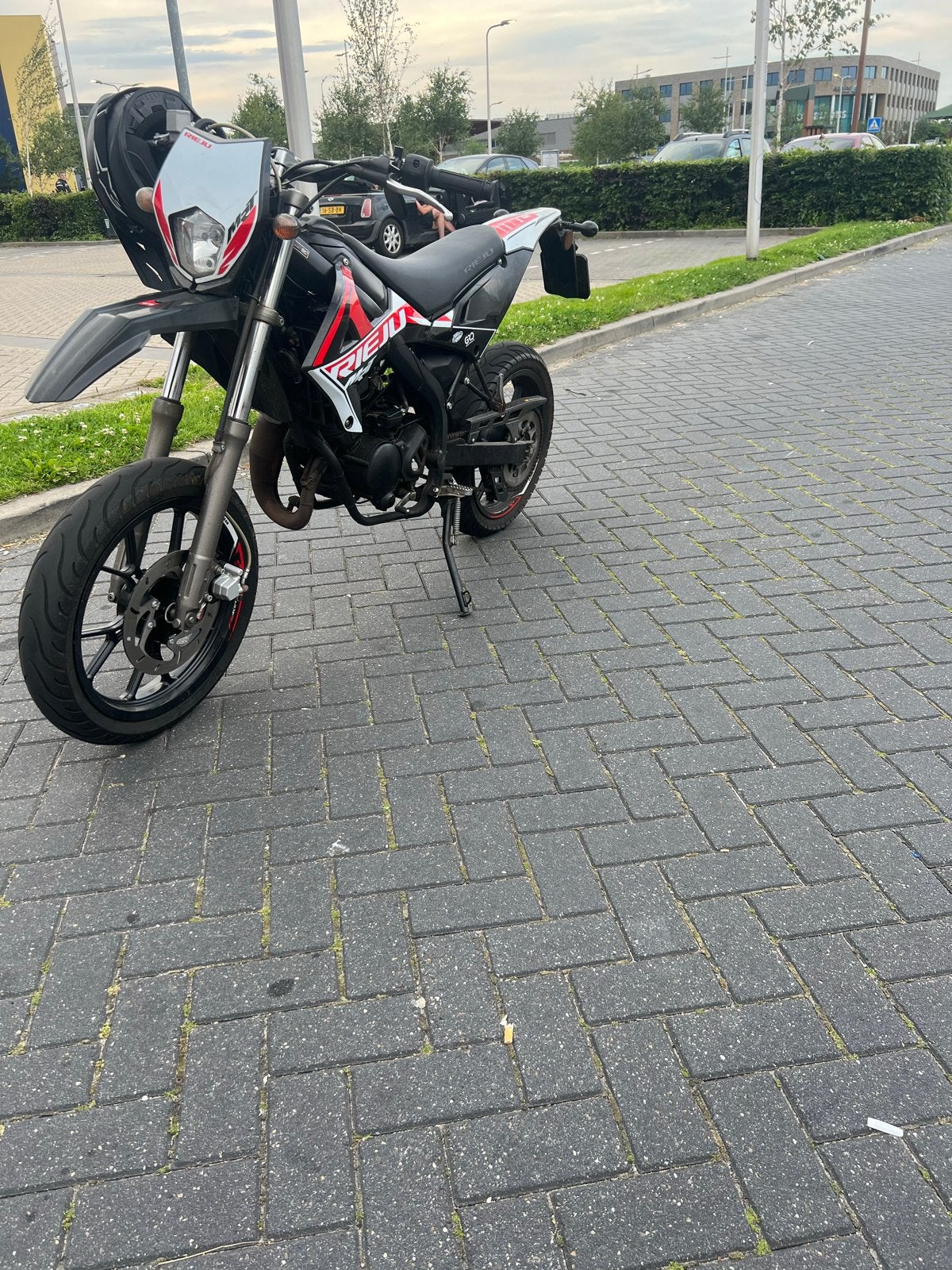 Rieju MRT 2022 SM - dealeronderhouden, Fietsen en Brommers, Brommers | Overige merken, Ophalen, 6 versnellingen, Gebruikt, Maximaal 45 km/u