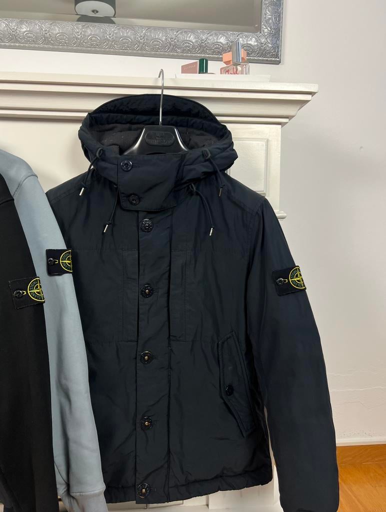 Stone Island | Micro Reps Down | Dark Navy | Size S, Kleding | Heren, Jassen | Winter, Ophalen of Verzenden, Zo goed als nieuw